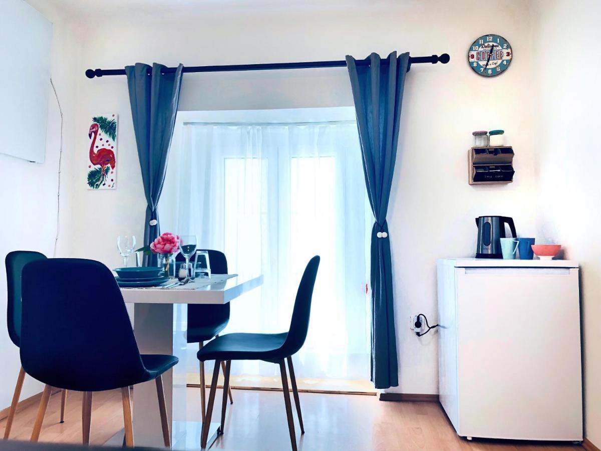 1Br Apartment On The Most Beautiful Street In Ljubljana Center Экстерьер фото