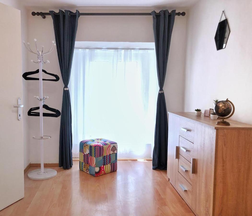 1Br Apartment On The Most Beautiful Street In Ljubljana Center Экстерьер фото